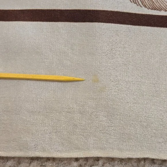 Echo Silk Feather Scarf Bird - Picture 5 of 10